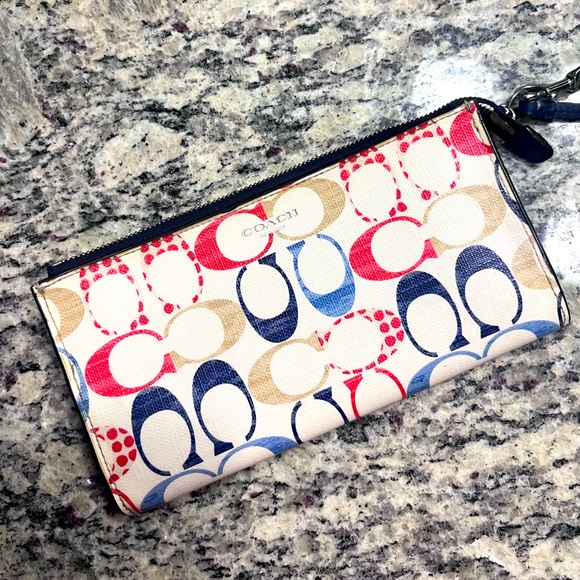 Coach wristlet - Picture 1 of 7